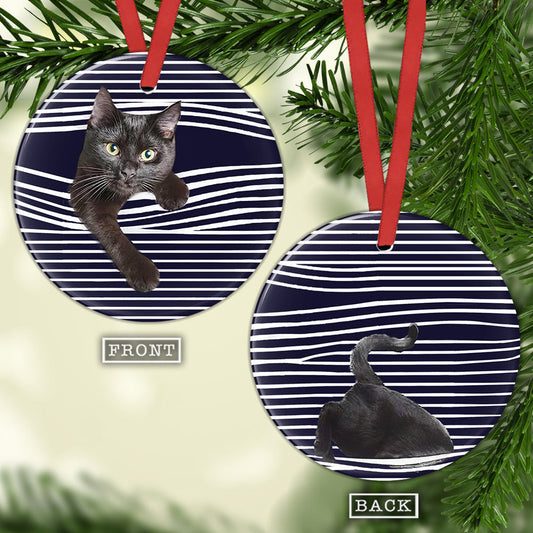 Black Cat Look At You Round Christmas Ornament