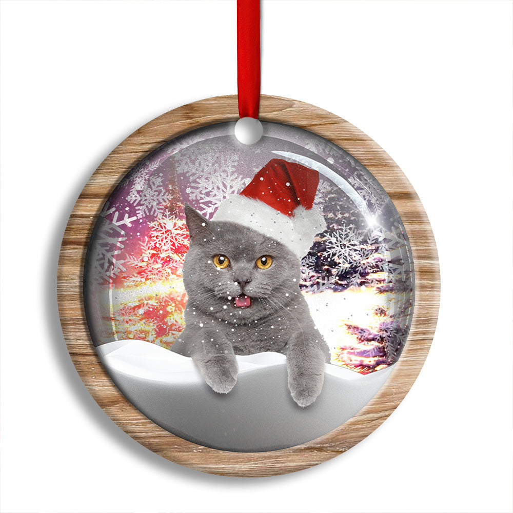 Christmas Cat Snowy Day Round Christmas Ornament
